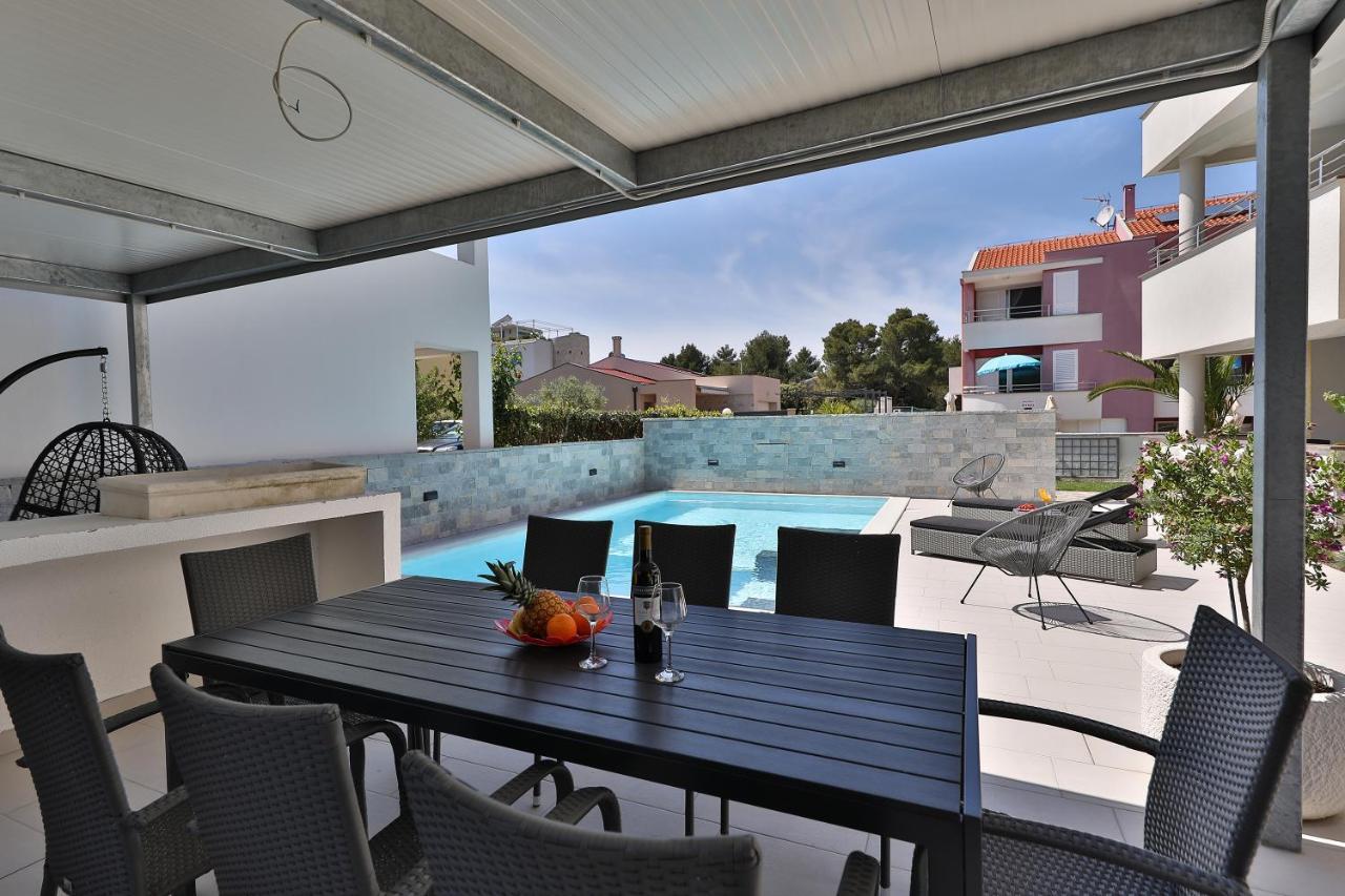 Luxury Villa Nada With Pool Petrčane Exterior foto