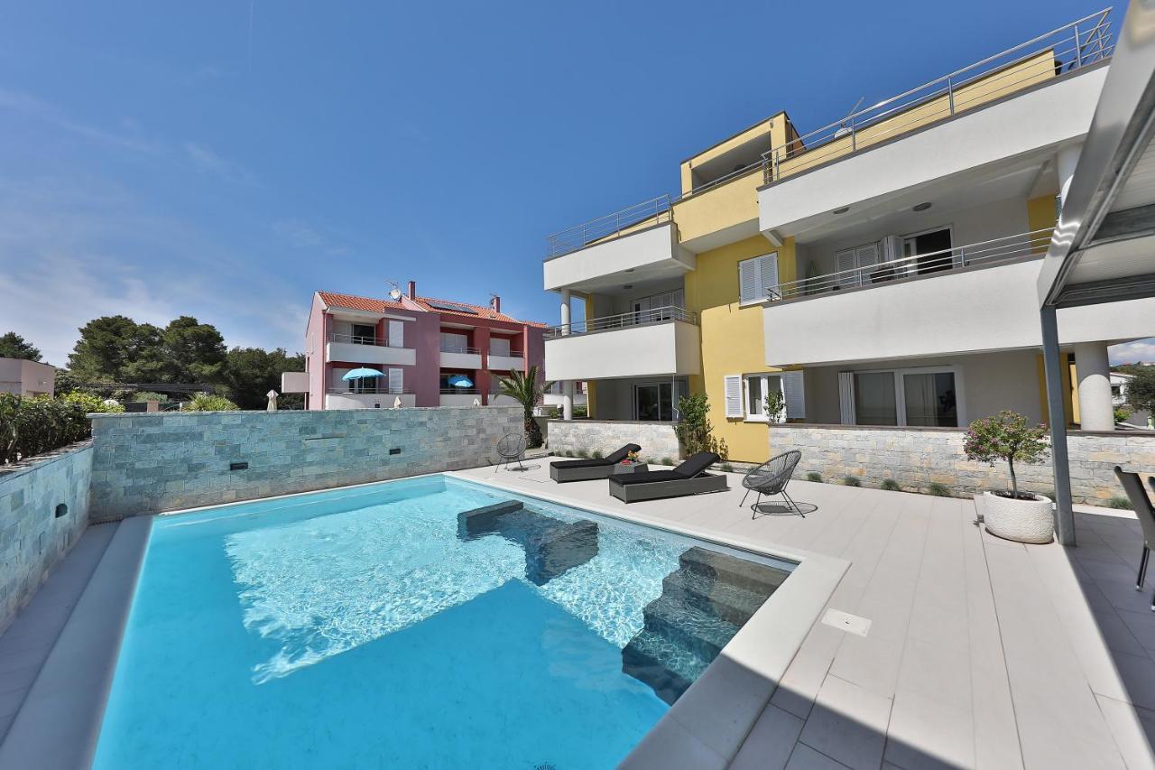 Luxury Villa Nada With Pool Petrčane Exterior foto